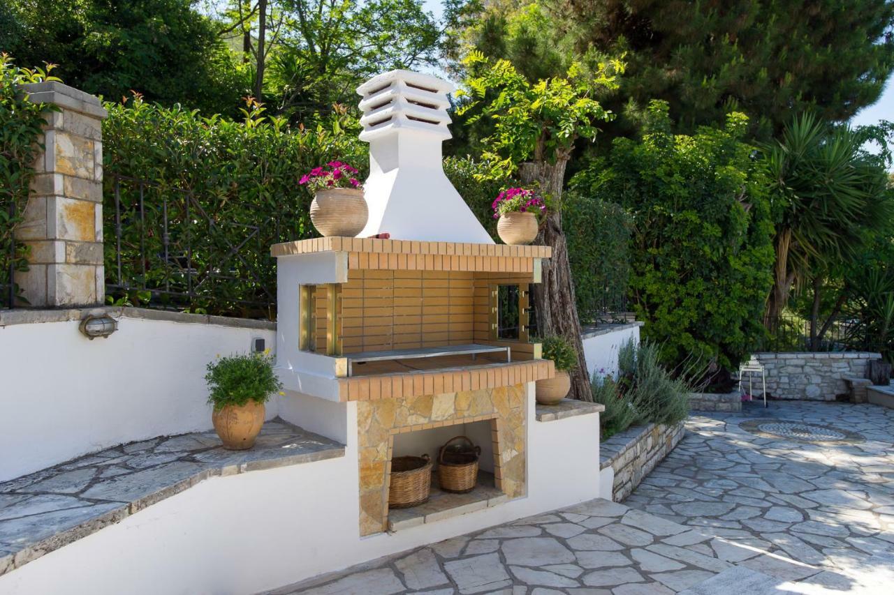 Imerolia Beach Villa Kassiopi Corfu Екстер'єр фото